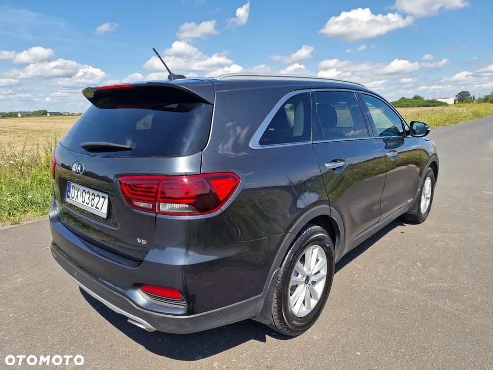 Kia Sorento - 12