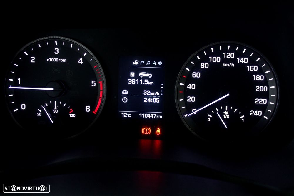 Hyundai Tucson 1.7 CRDi Executive - 10