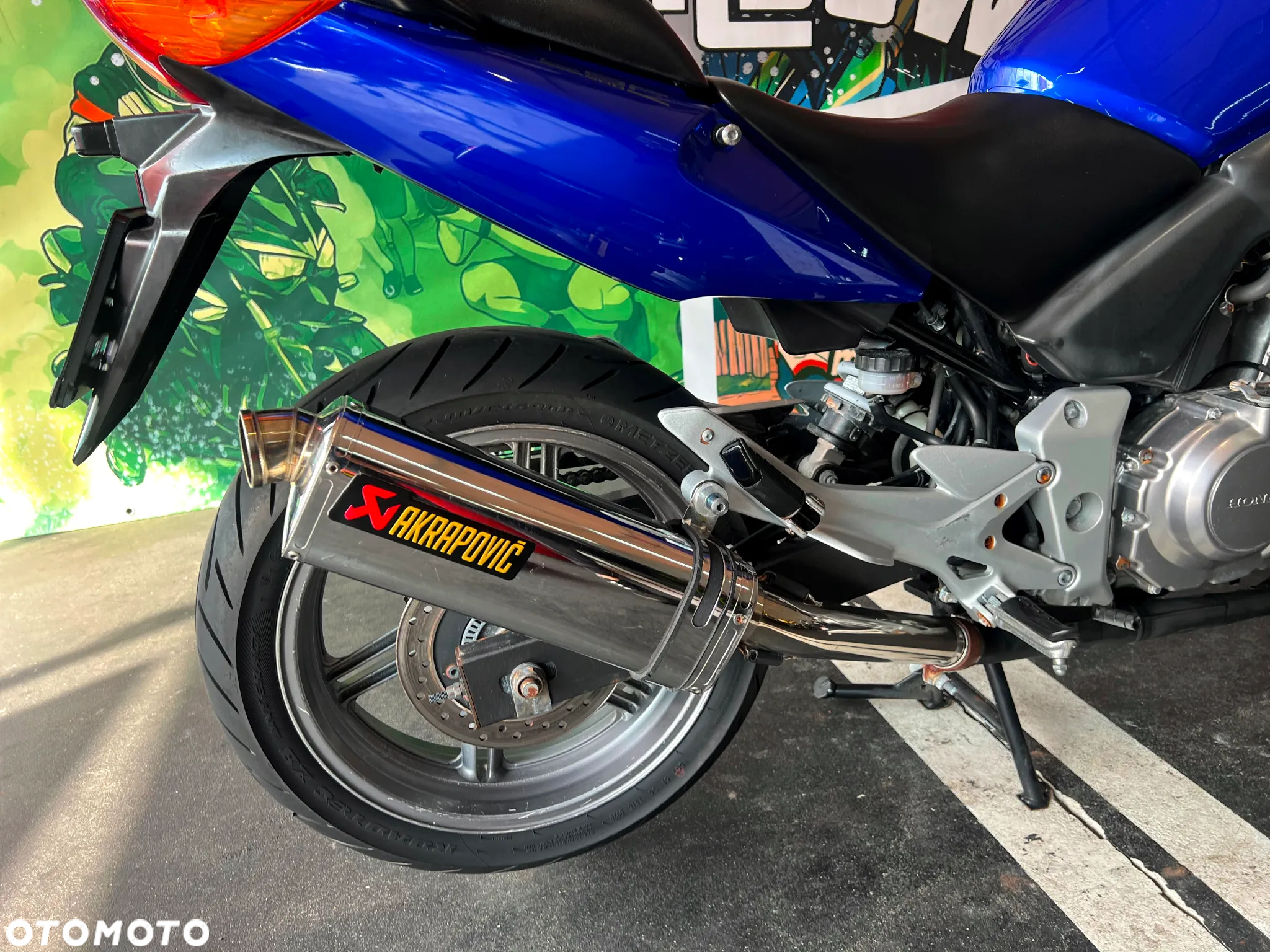 Honda CBF - 8