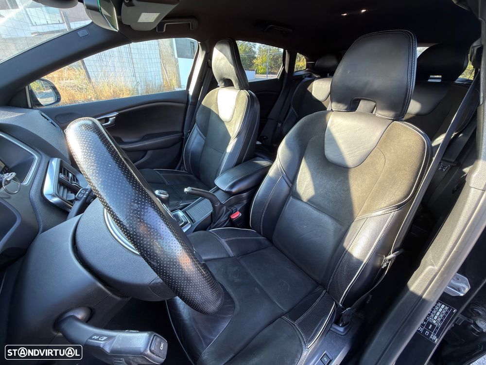 Volvo V40 D2 R Design - 8
