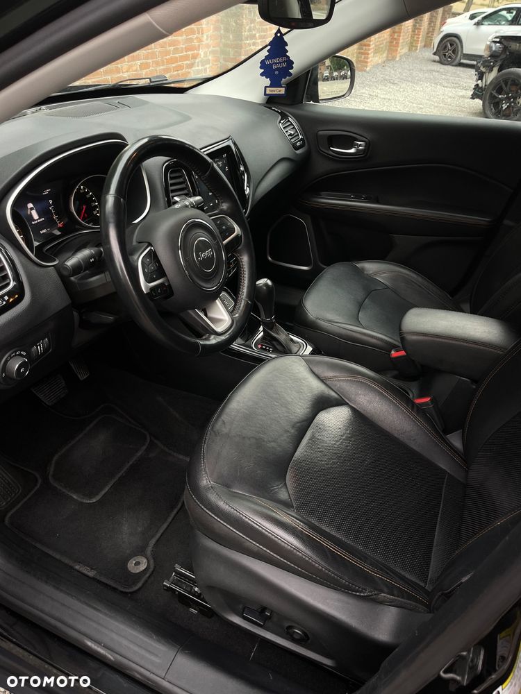 Jeep Compass - 19
