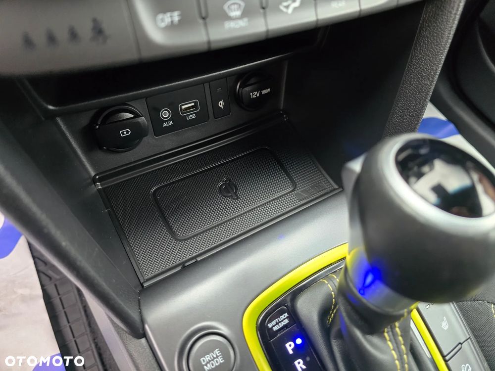 Hyundai Kona 1.6 T-GDI DCT 4WD Premium - 23