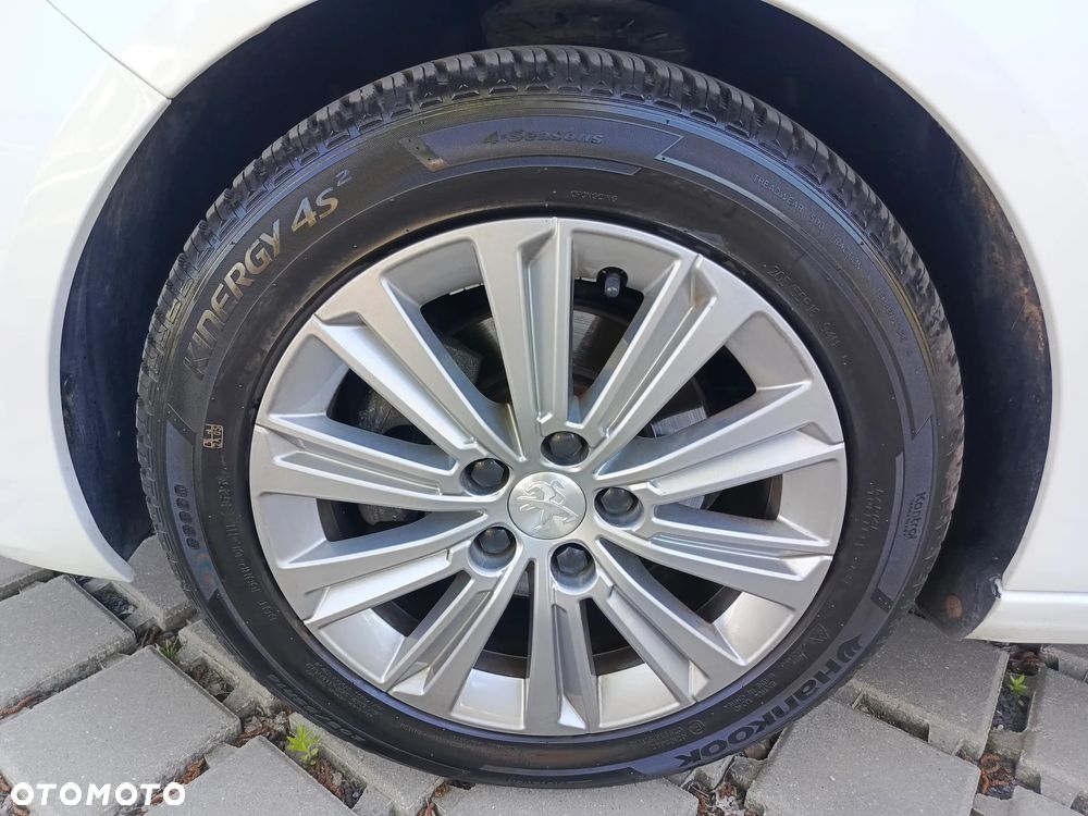Peugeot 308 BlueHDi 120 EAT6 Stop & Start Active Business-Paket - 8