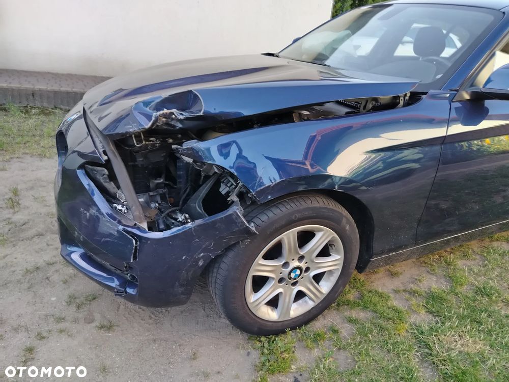 BMW Seria 1 116i - 11