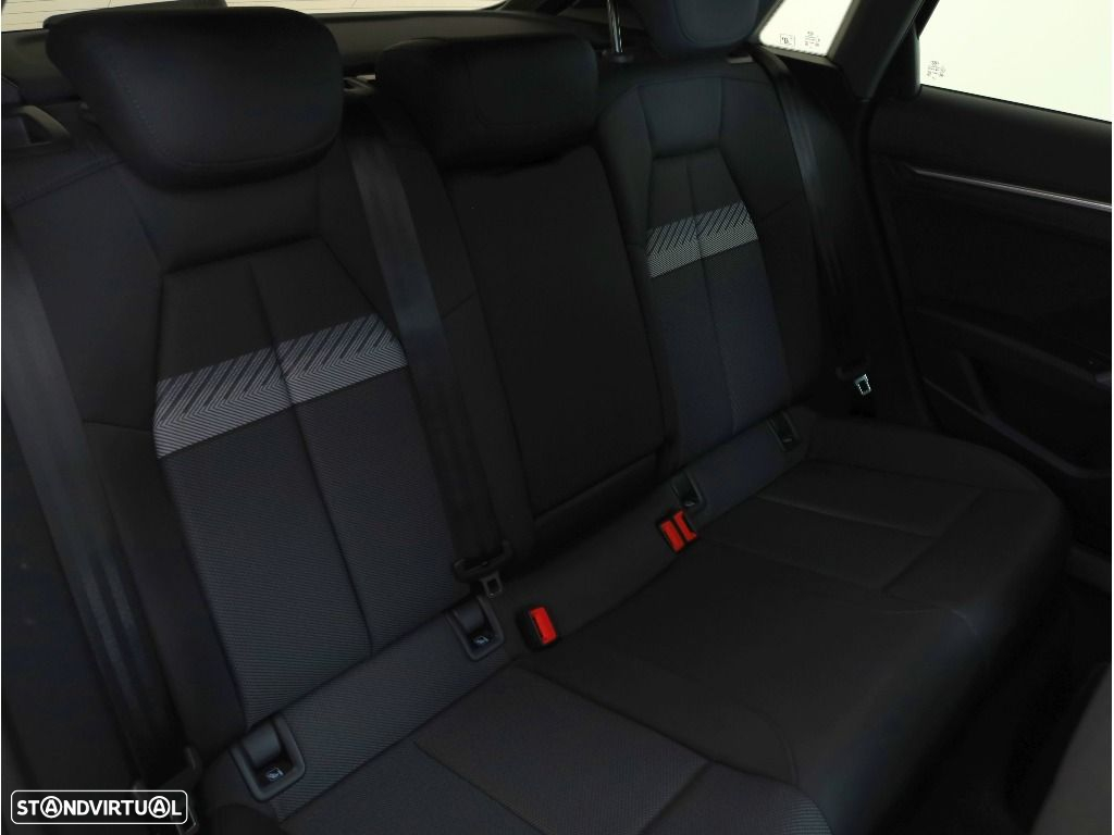 Audi A3 Sportback 40 TFSIe Advanced - 16