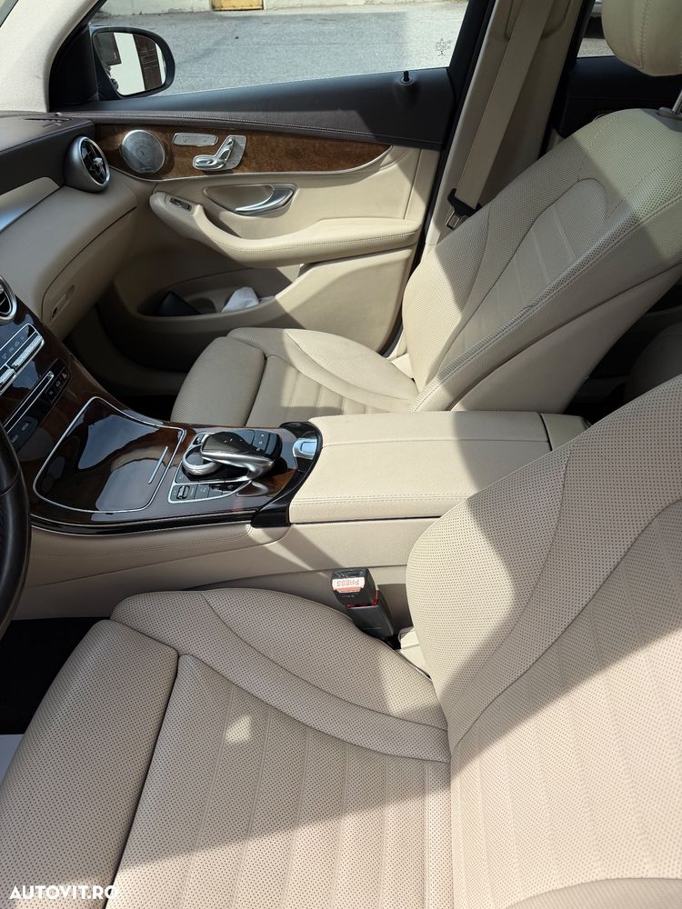 Mercedes-Benz GLC - 9
