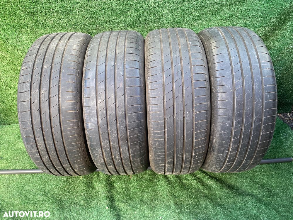 Set 4 anvelope vara Goodyear Efficient Grip Performance 215 55 17 98W - 1