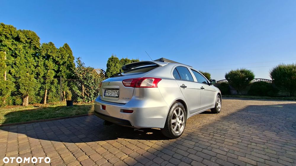 Mitsubishi Lancer 1.5 - 7