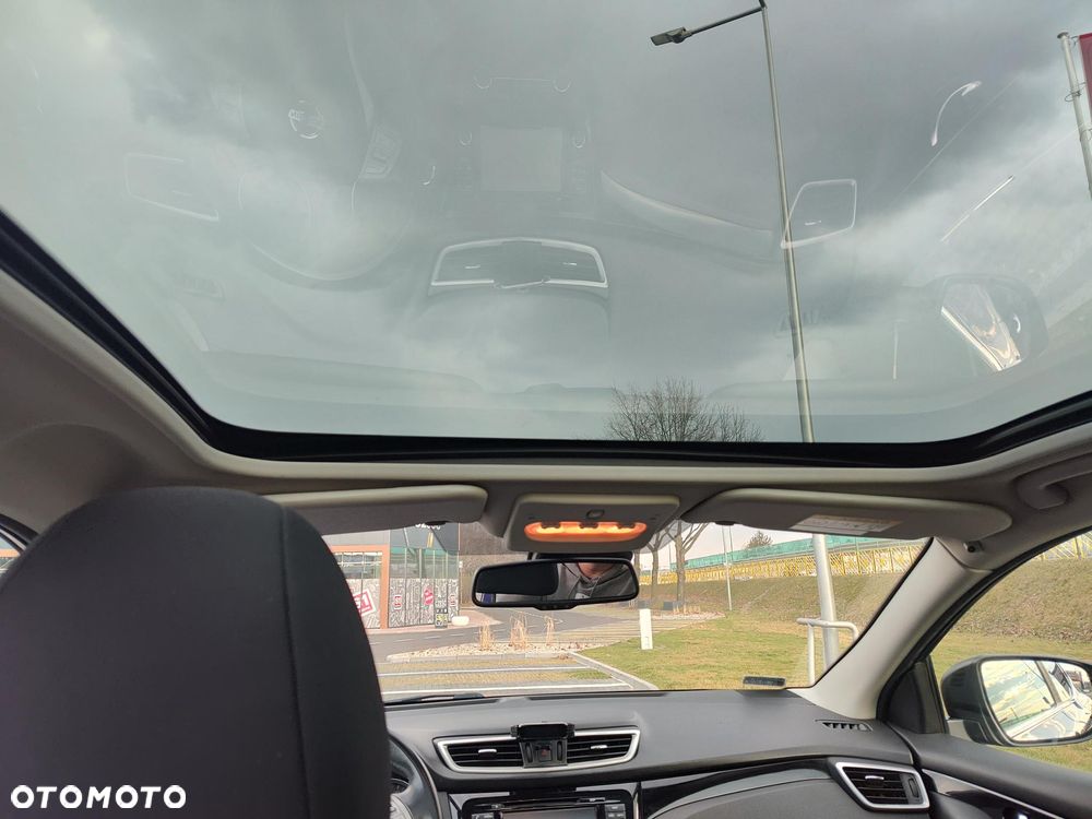 Nissan Qashqai 1.2 DIG-T N-Connecta - 26