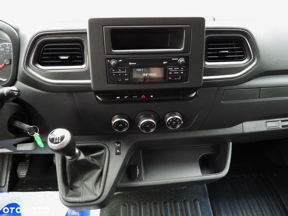 Renault MASTER KONTENER WINDA 8 PALET TEMPOMAT LEDY KLIMATYZACJA  145KM - 33