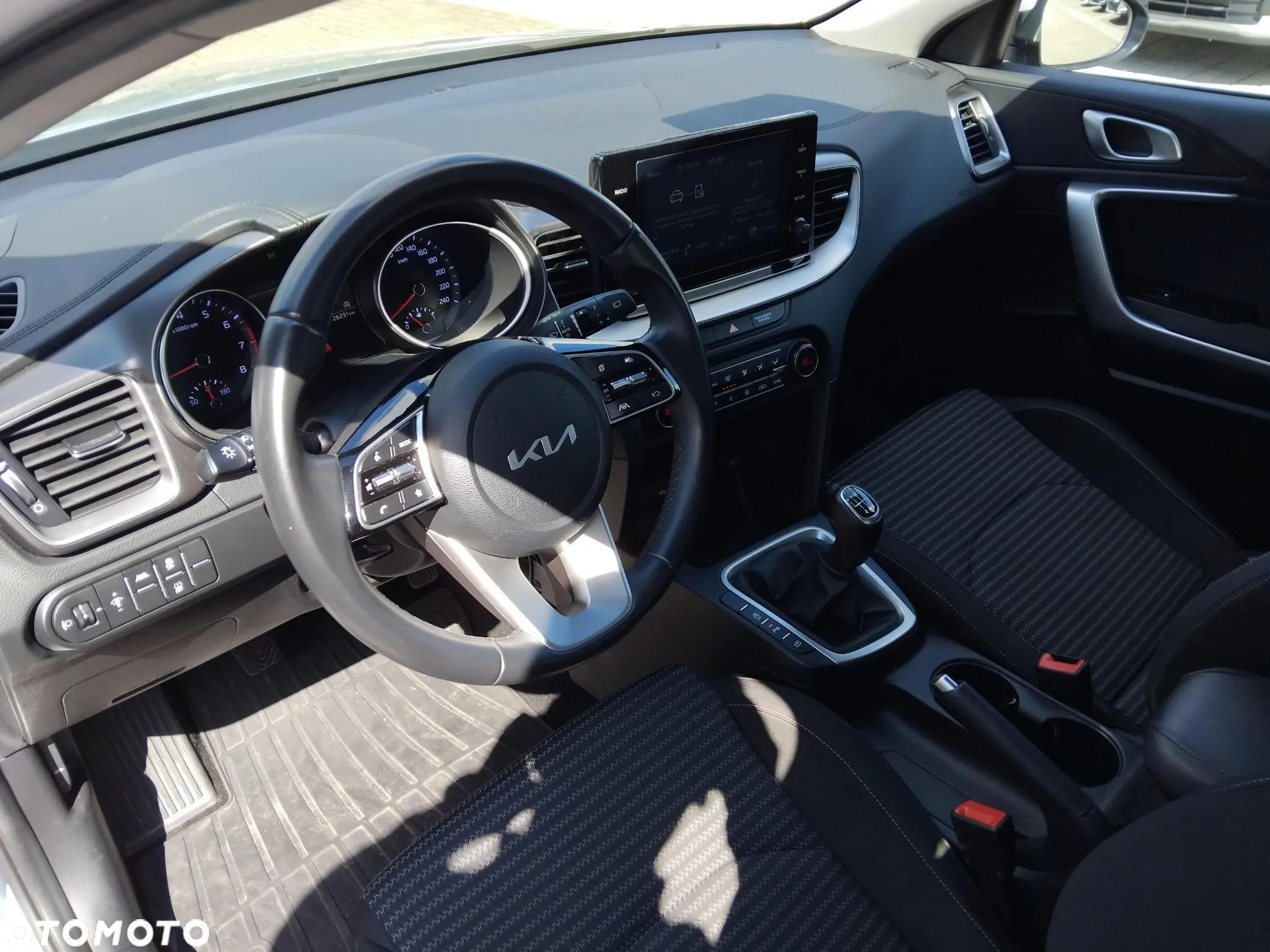 Kia Ceed 1.5 T-GDI M - 11