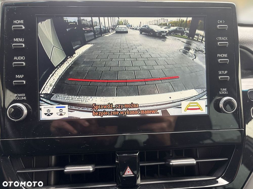 Toyota Camry 2.5 Hybrid Comfort CVT - 22