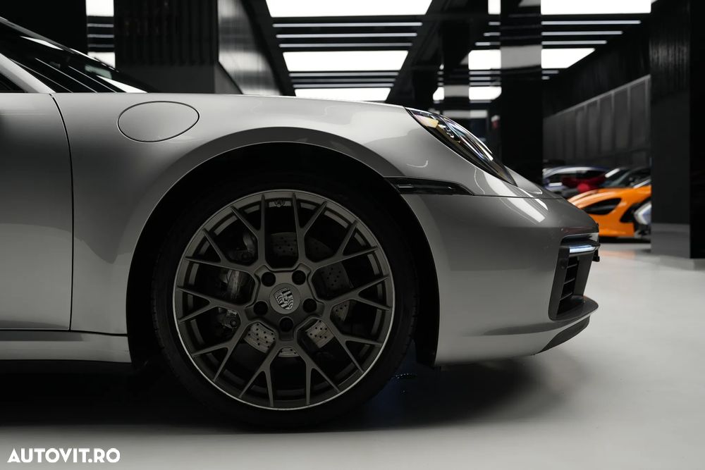 Porsche 911 Carrera PDK - 36