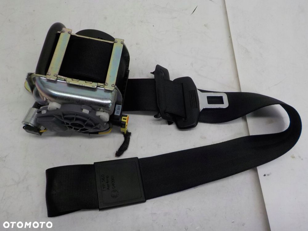 AUDI A3 8P CABRIO PAS BEZPIECZEŃSTWA NAPINACZ PRAWY PRZÓD 8P7857706A - 1