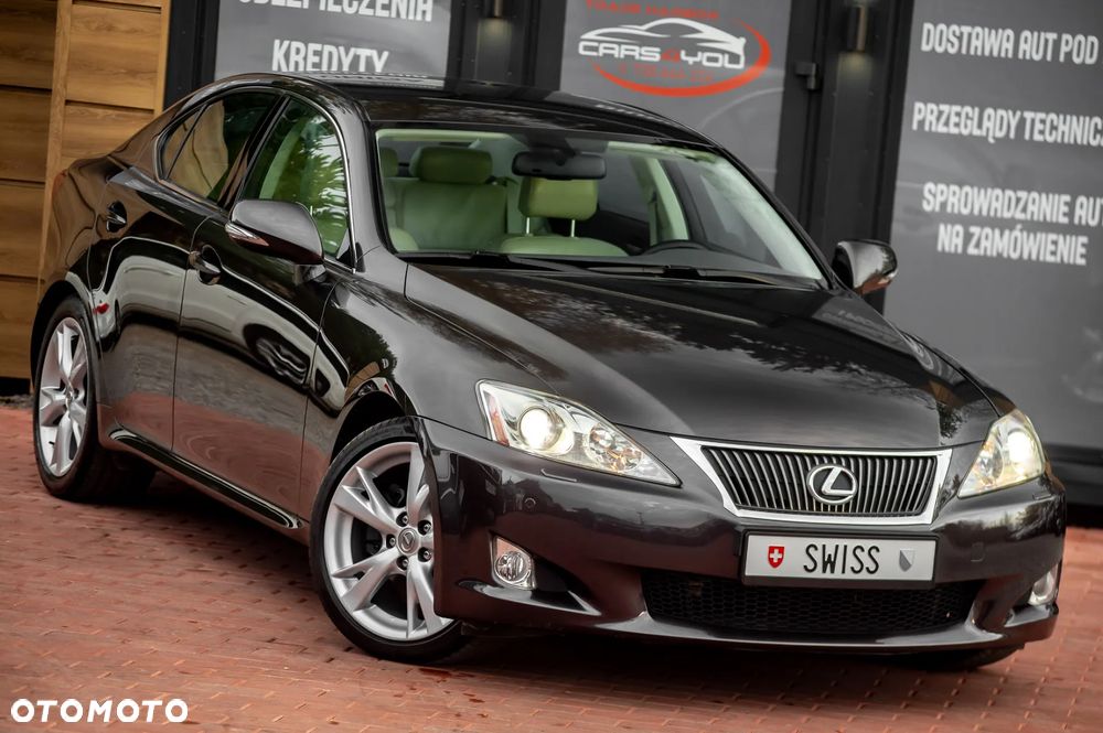 Lexus IS 250 Executive Line - 1