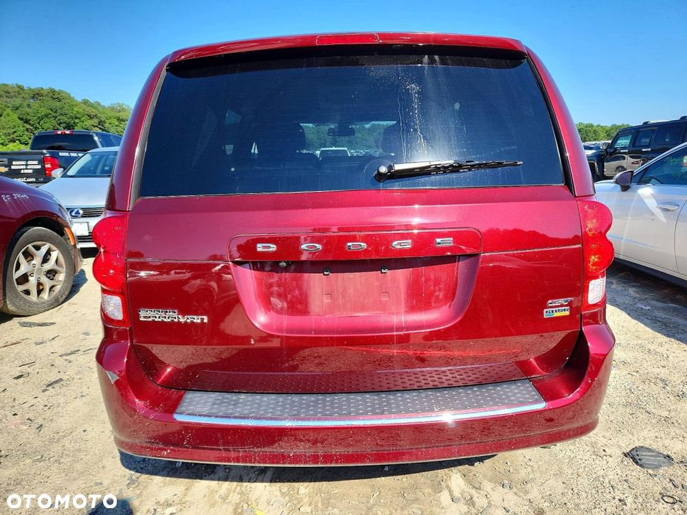 Dodge Grand Caravan 3.6 R/T - 27