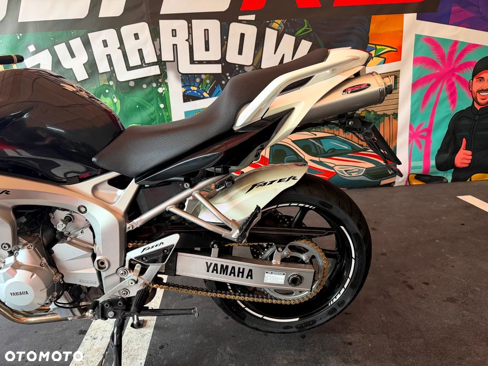 Yamaha FZ - 14