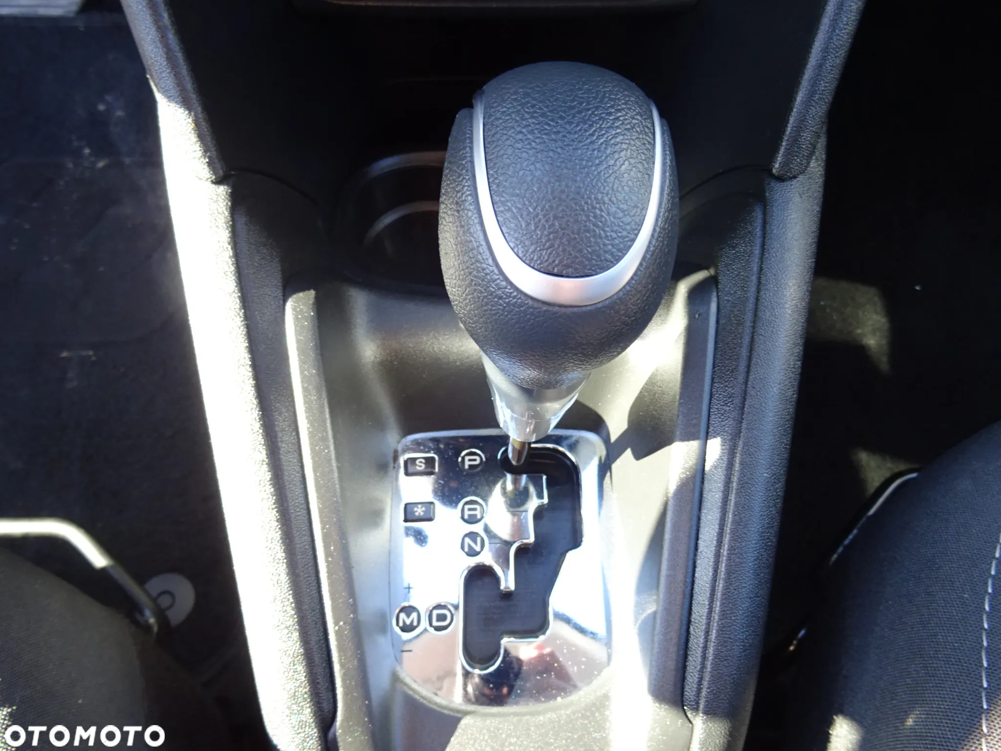 Peugeot 208 PureTech 110 Stop & Start EAT6 Allure - 24