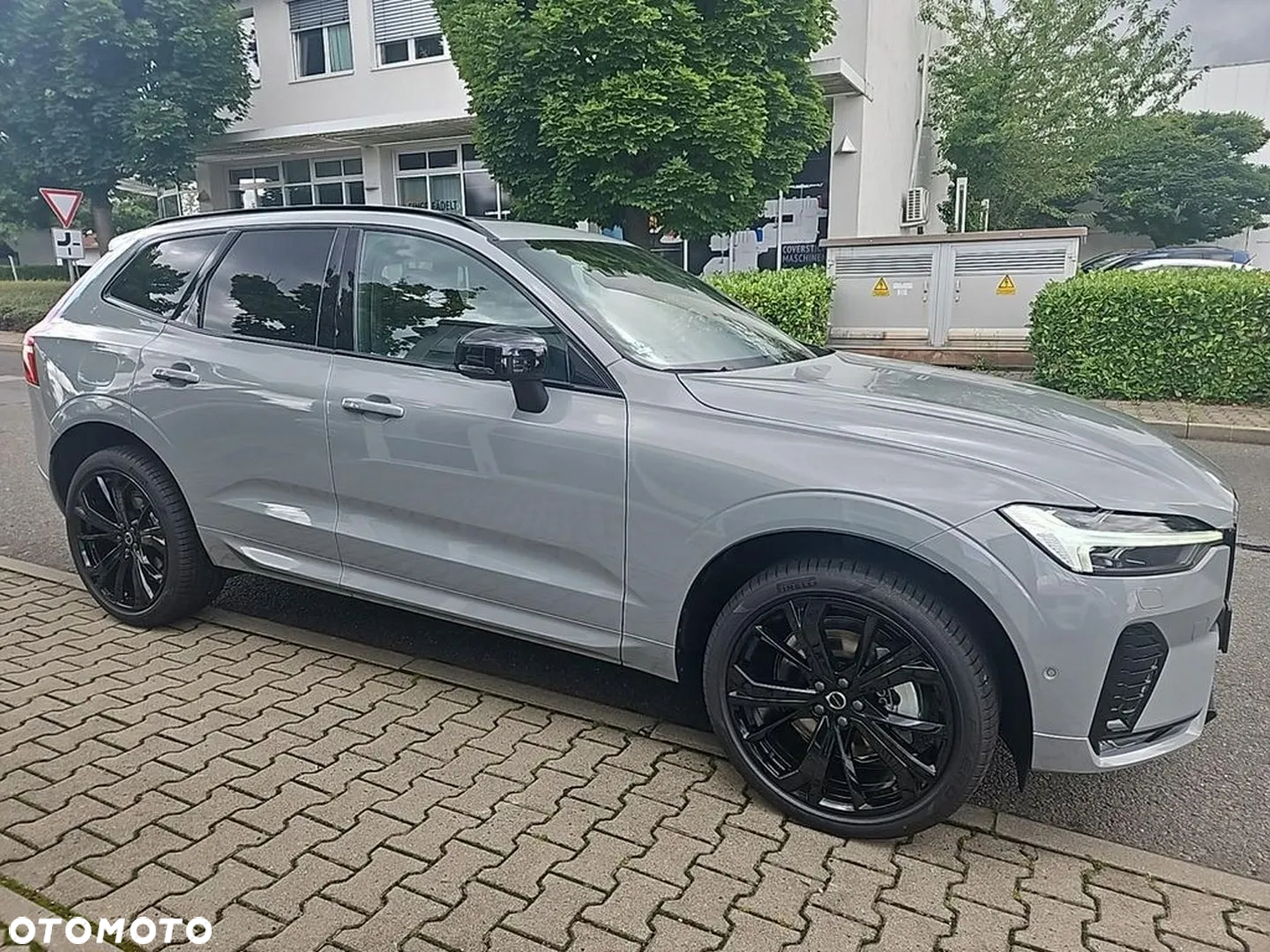 Volvo XC 60 B5 B AWD Ultra Black Edition - 19