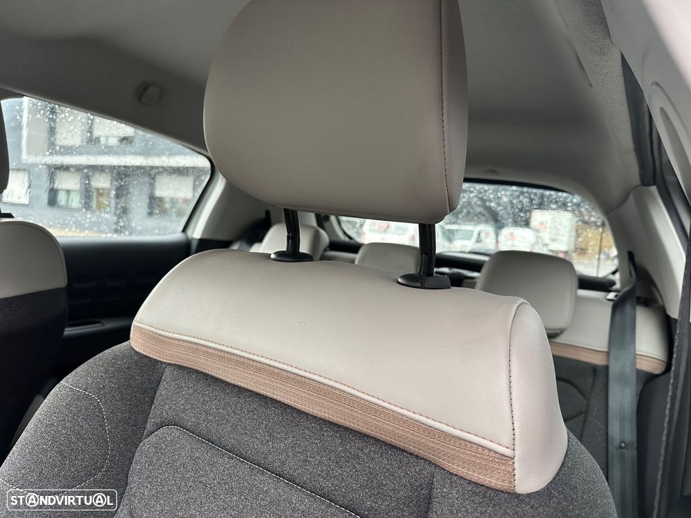 Citroën C3 1.2 PureTech Shine - 19