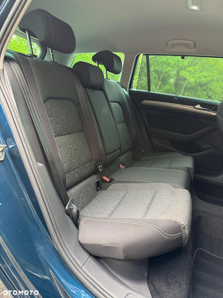 Volkswagen Passat 2.0 TDI EVO Business DSG - 11