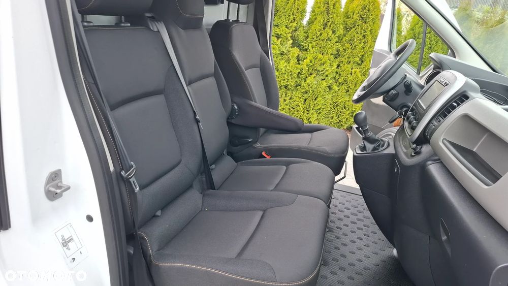Renault Trafic - 26