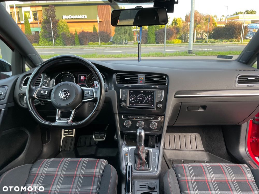 Volkswagen Golf GTI Performance BlueMotion Technology DSG - 16
