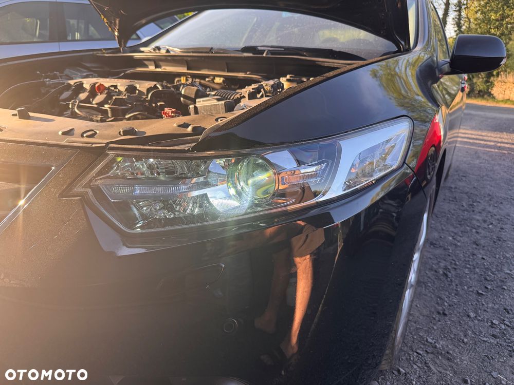 Honda Accord 2.0 Elegance 50 Jahre Edition - 26