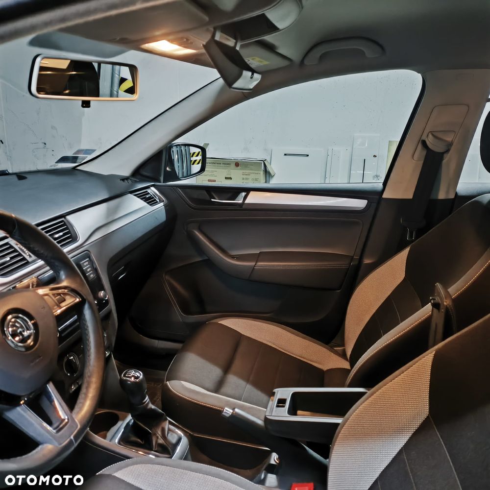 Skoda RAPID 1.0 TSI Ambition - 11