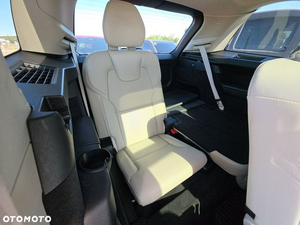 Volvo XC 90 - 17