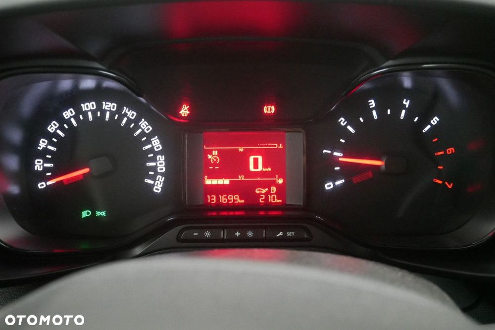 Toyota ProAce 1.5 D-4D Active SalonPL VAT23% Właścicielem pojazdu jest Ayvens Financial Services Polska - 9