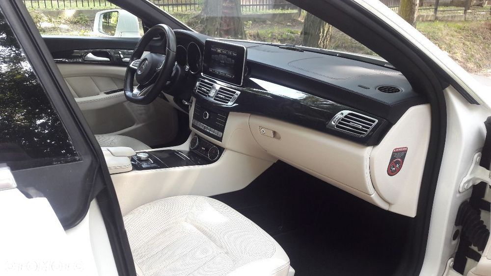Mercedes-Benz CLS 350 BlueTEC 4-Matic - 27