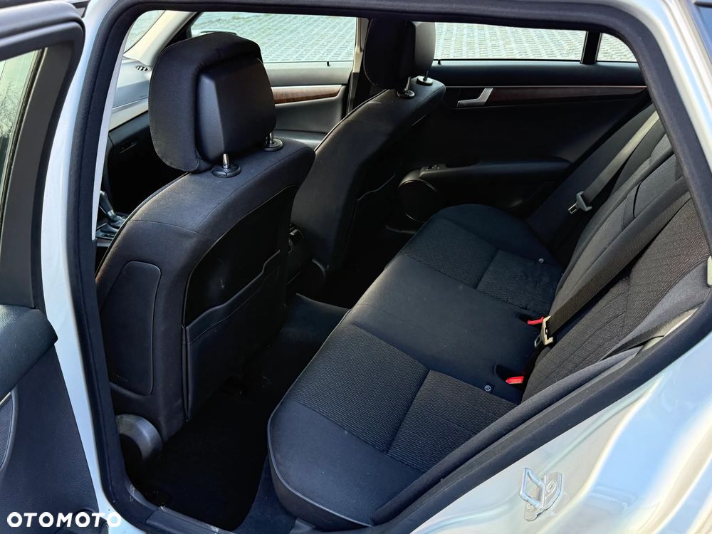 Mercedes-Benz Klasa C - 16