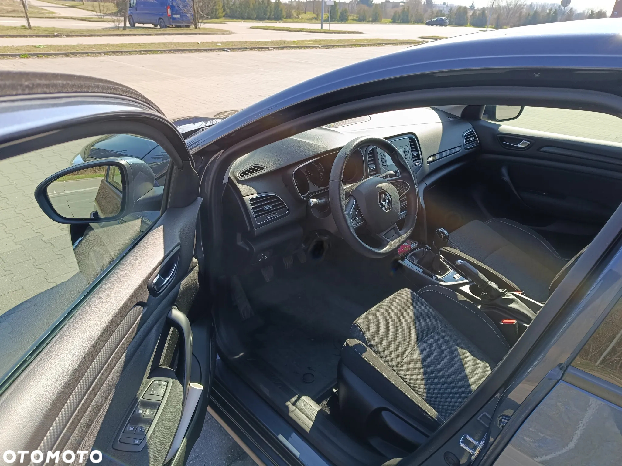 Renault Megane 1.3 TCe FAP Life - 10