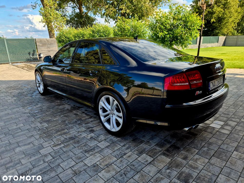 Audi S8 5.2 FSI Quattro - 3
