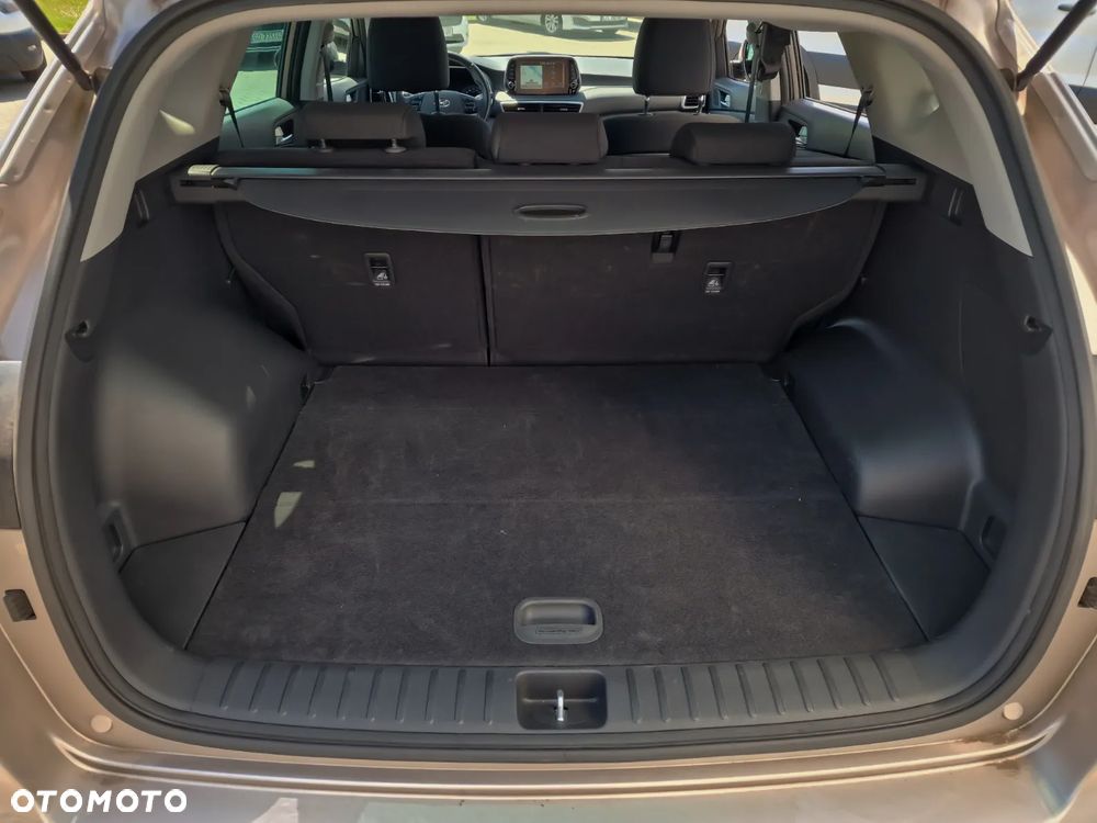 Hyundai Tucson 1.6 GDi Comfort 2WD - 22