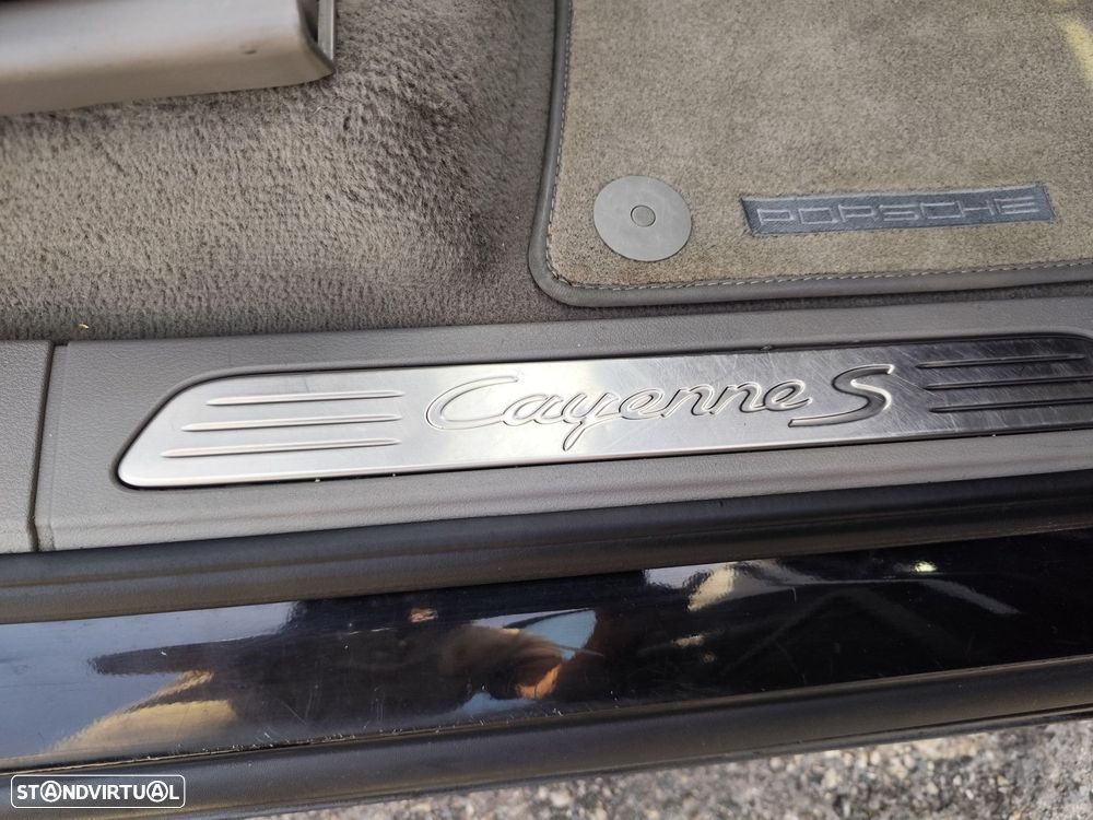 Porsche Cayenne S Hybrid - 35