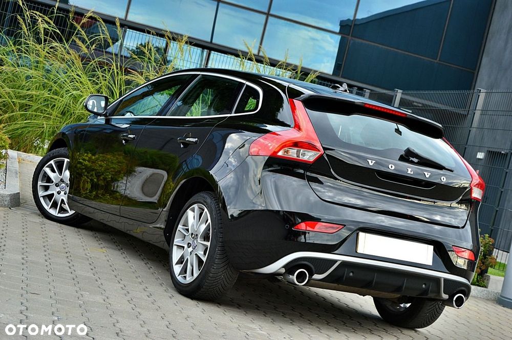 Volvo V40 D2 Drive-E R-Design Kinetic - 12