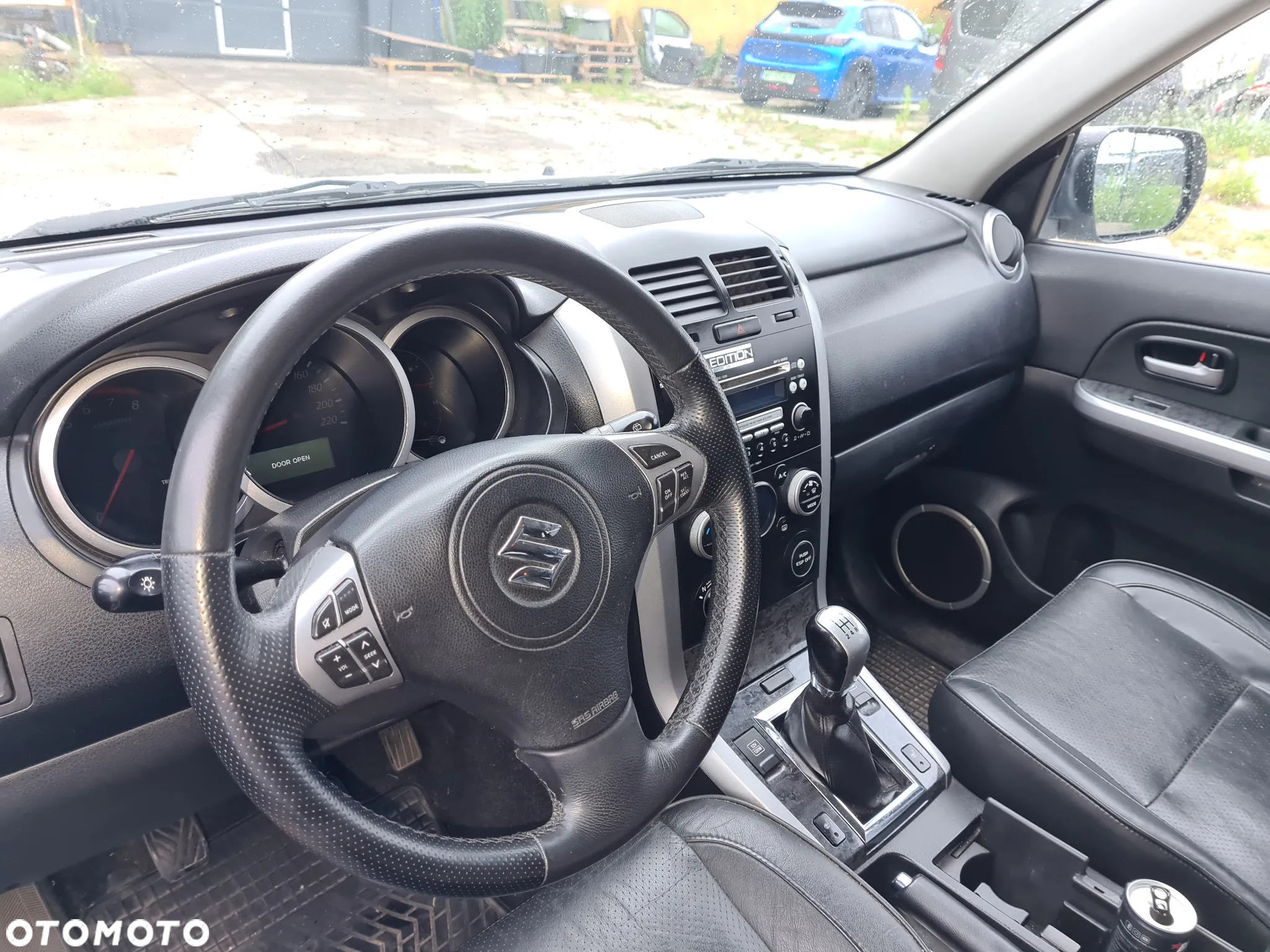 Suzuki Grand Vitara 2.4 Premium - 9