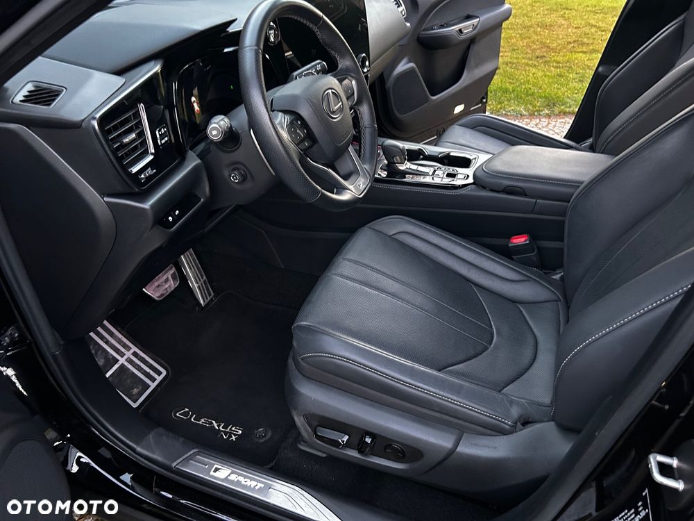 Lexus NX 450h+ F Sport AWD - 29