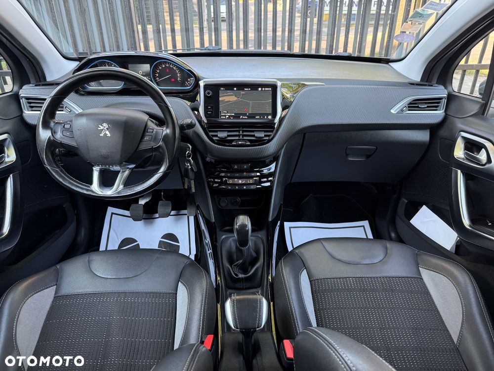 Peugeot 2008 1.2 Pure Tech GPF Crossway S&S - 8