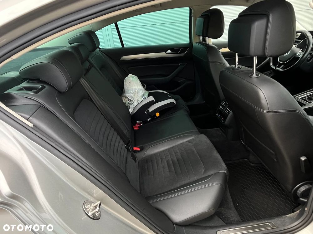 Volkswagen Passat 2.0 TDI BMT Highline DSG - 10