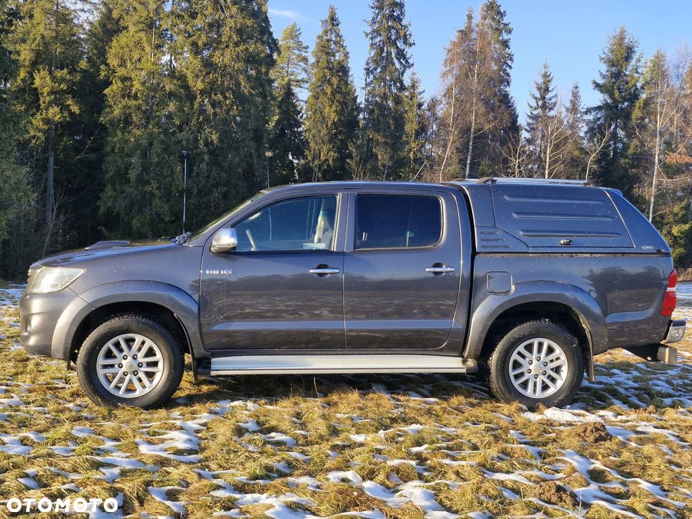 Toyota Hilux 3.0 D-4D Invincible - 12