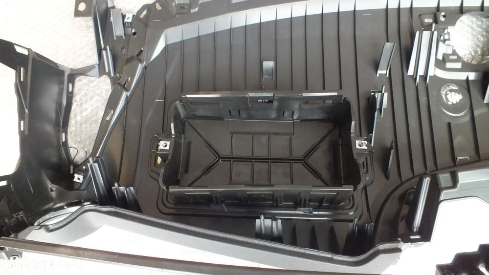 Konsola deska kokpit Toyota C-HR - 9