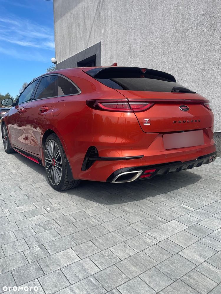 Kia ProCeed 1.6 T-GDI GT DCT - 4