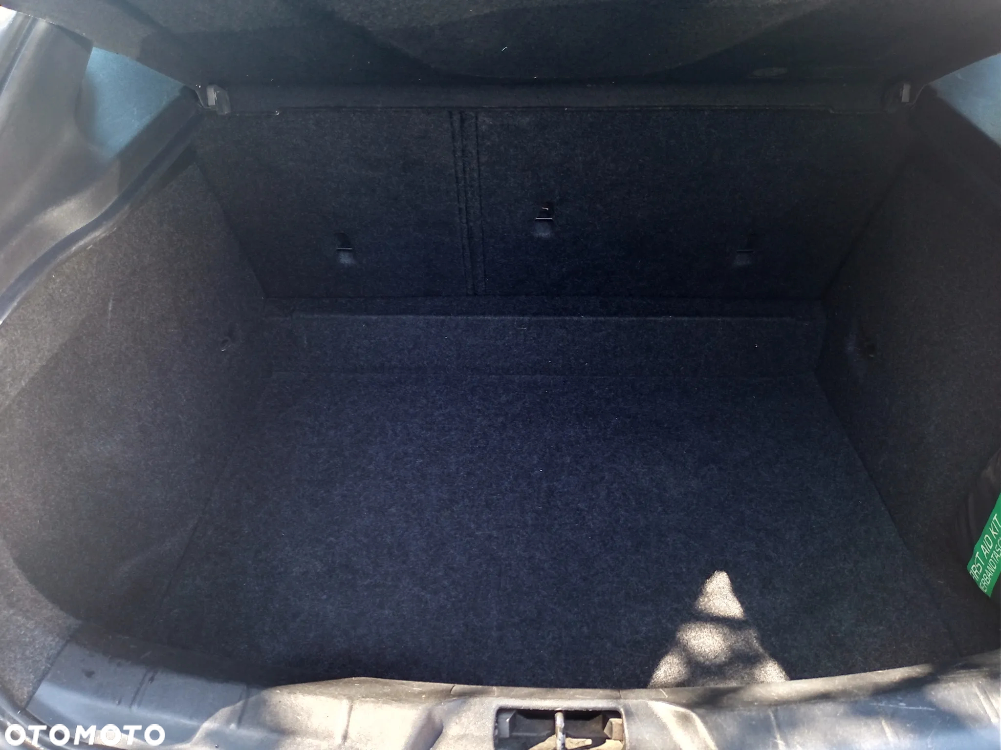 Volvo V40 D2 Momentum - 23