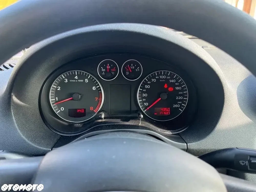Audi A3 1.6 Ambiente - 7