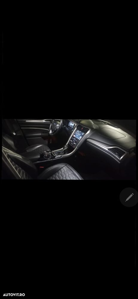 Ford Mondeo 2.0 TDCI PowerShift AWD Titanium - 34