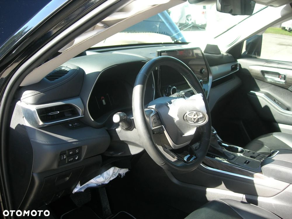 Toyota Highlander 2.5 Hybrid Executive - 11