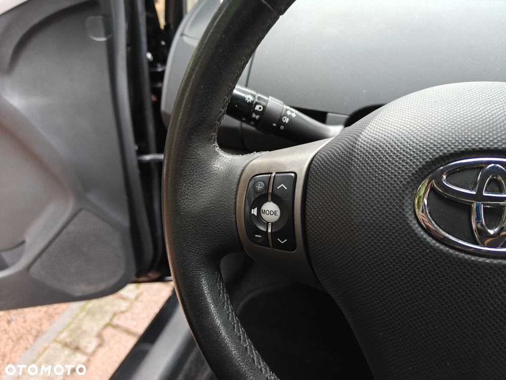 Toyota Yaris - 27